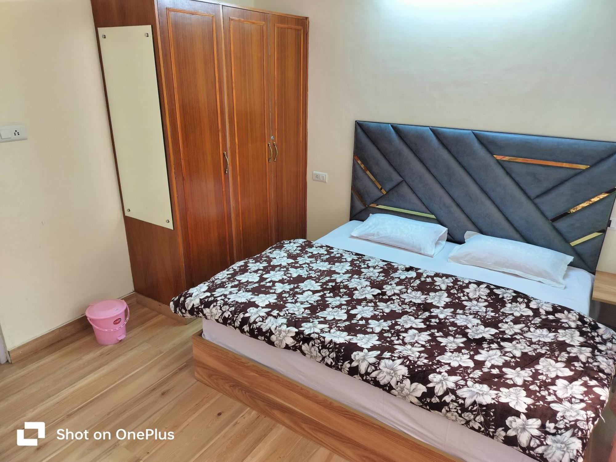 Shimla Vibes B & B Free Pick And Drop From Isbt Shimla Exteriör bild